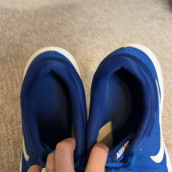 Nike Blue Running Shoes - Picture 6 of 7